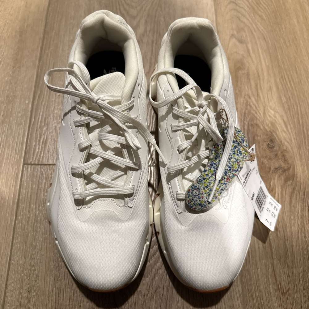 Reebok Zig Dynamica White Sneakers
